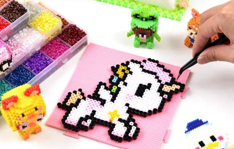 HAMA BEADS PERLER 48 COLORES 5MM- KIT MEDIO